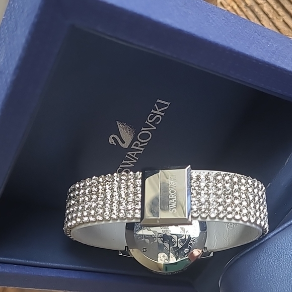 Swarovski 100068 Piazza Clear Crystal Mesh Bracelet Watch - Picture 8 of 8